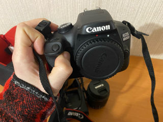 Vând aparat foto Canon EOS 4000D foto 2