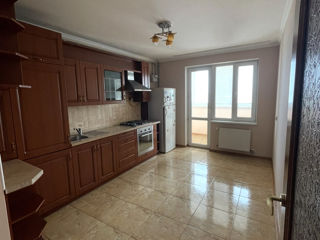 Apartament cu 2 camere, 70 m², Botanica, Chișinău foto 5