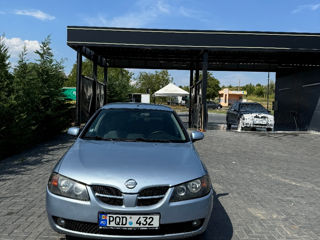 Nissan Almera foto 1