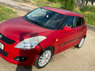 Suzuki Swift foto 9