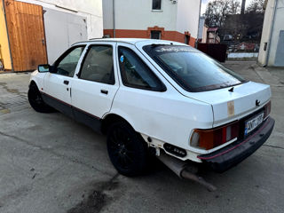 Ford Sierra foto 4