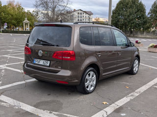 Volkswagen Touran foto 3