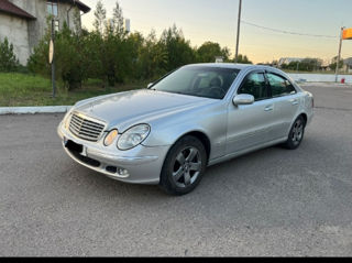 Mercedes E-Class foto 3