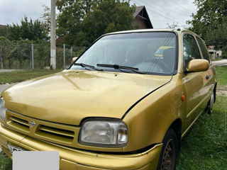 Nissan Micra foto 1