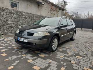 Renault Megane foto 2