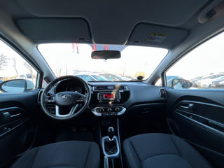 KIA Rio foto 10