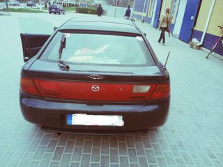 Mazda 323 foto 4