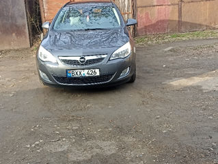 Opel Astra фото 8