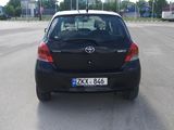 Toyota Yaris foto 3