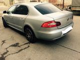 Skoda Superb foto 3