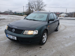 Volkswagen Passat foto 3