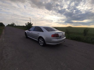 Audi A8 foto 3