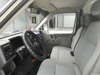 Volkswagen T4 foto 4