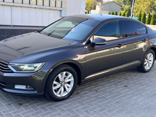 Volkswagen Passat foto 3