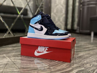 Nike Air Jordan 1 Retro High Glossy Blue/Black Women's foto 4