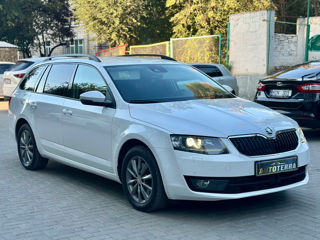 Skoda Octavia foto 3