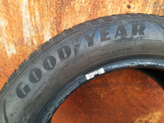 4 Шины комплект GOODYEAR 205.60.R16 ЗИМА foto 5