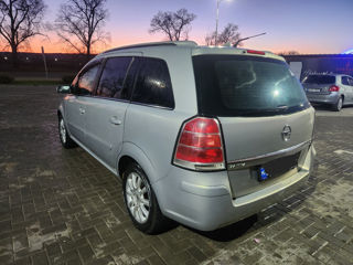 Opel Zafira foto 6