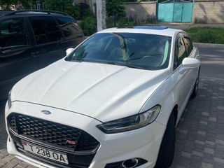 Ford Fusion foto 2