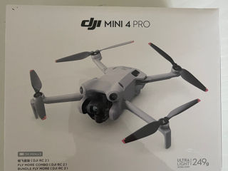 DJI Mini 4 Pro Fly More Combo RC2