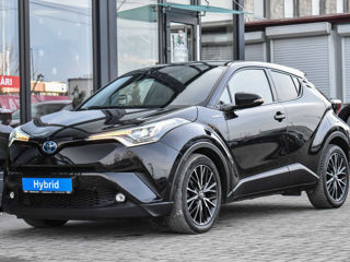 Toyota C-HR foto 1