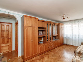 Apartament cu 3 camere, 60 m², Buiucani, Chișinău foto 3