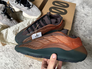 Yeezy boost 700 фото 3