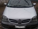 Nissan Almera Tino foto 2