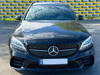 Mercedes C-Class foto 2