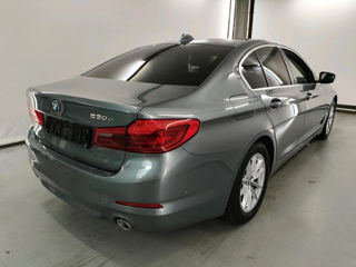 BMW 5 Series foto 3