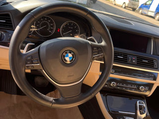 BMW 5 Series foto 8