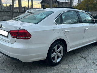 Volkswagen Passat foto 2