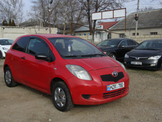 Toyota Yaris foto 3