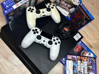 PlayStation 4 foto 2