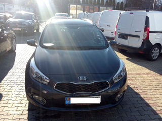 KIA Ceed Sw foto 2