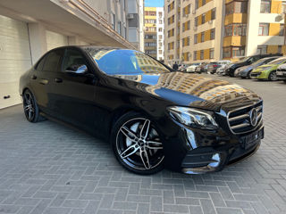 Mercedes E-Class foto 4