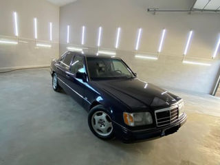 Mercedes Series (W124) foto 4