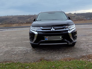 Mitsubishi Outlander foto 4