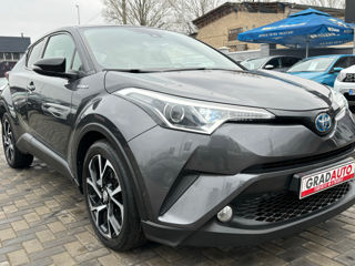 Toyota C-HR foto 2