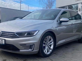 Volkswagen Passat foto 2