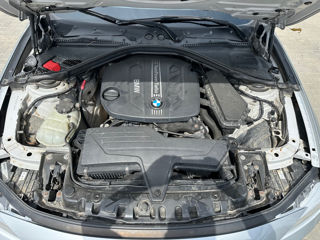 BMW 3 Series Touring foto 14