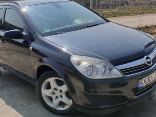 Opel Astra foto 1