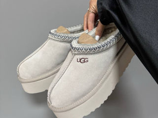 UGG Tazz Platform Light Grey Premium foto 7