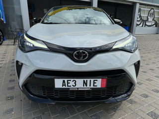 Toyota C-HR foto 2