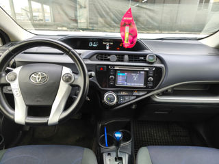 Toyota Prius c foto 6