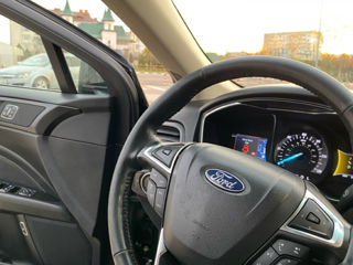 Ford Fusion foto 5