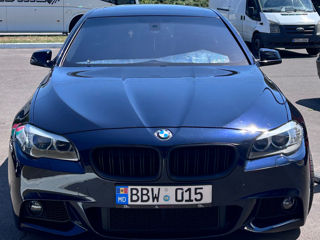 BMW 5 Series foto 3