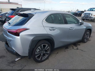 Lexus UX foto 3