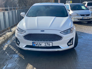 Ford Fusion фото 10