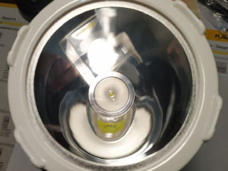 Ручной фонарь LED 5W TL-5001A foto 3